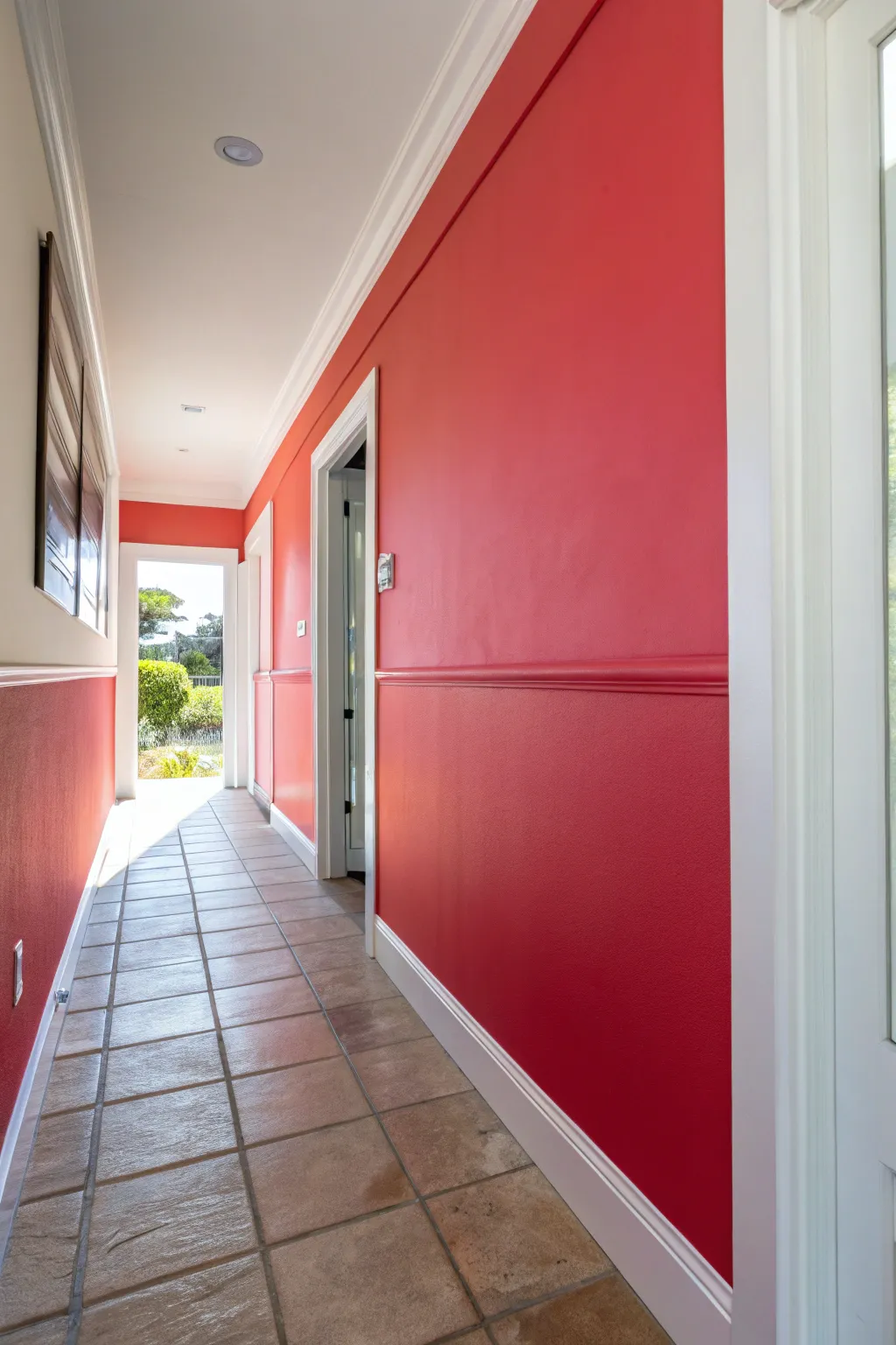 39 Long Narrow Hallway Decorating Ideas - BambRise