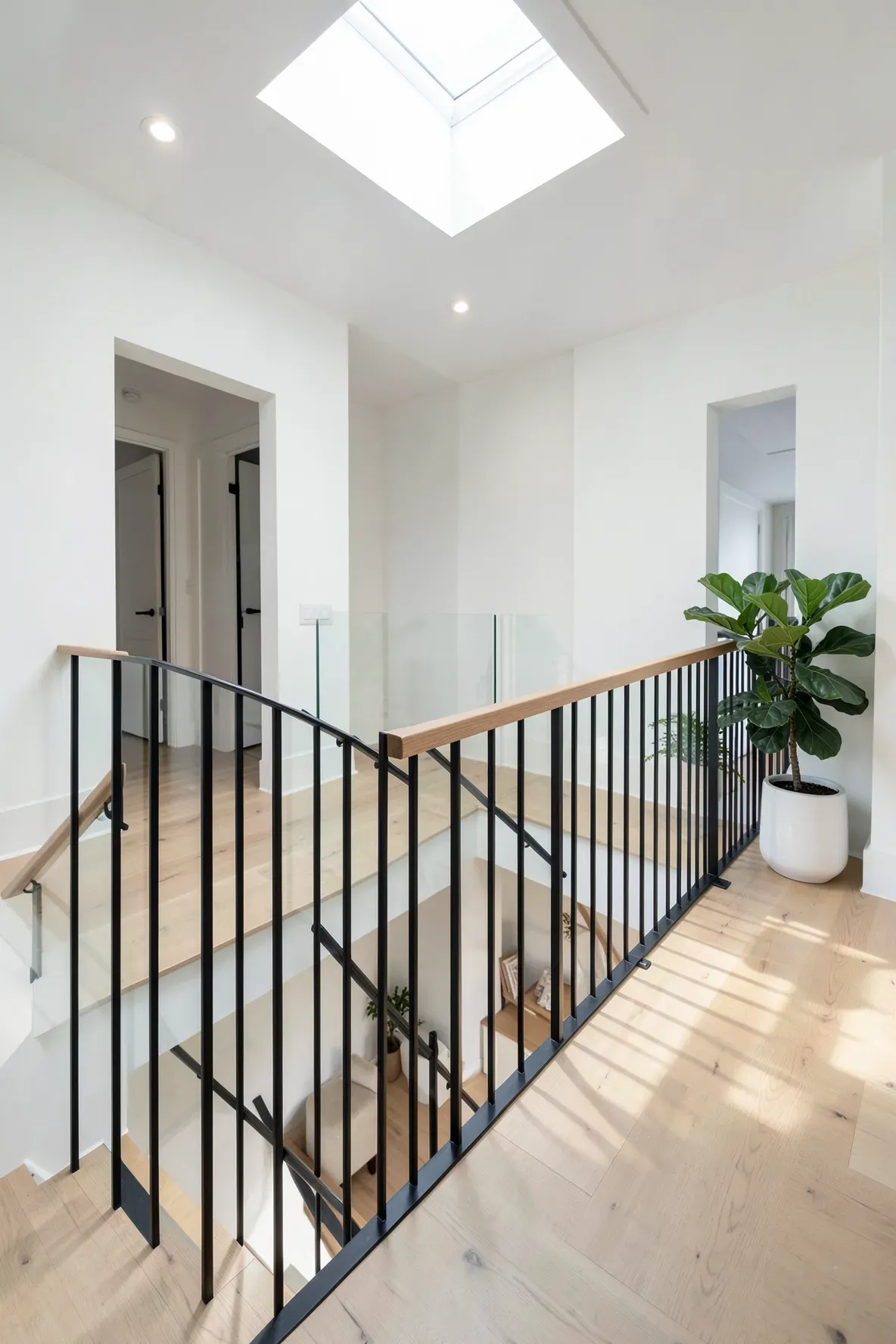 Hallway Rails 20 Practical Hallway Decorating Styles for Every Home - BambRise