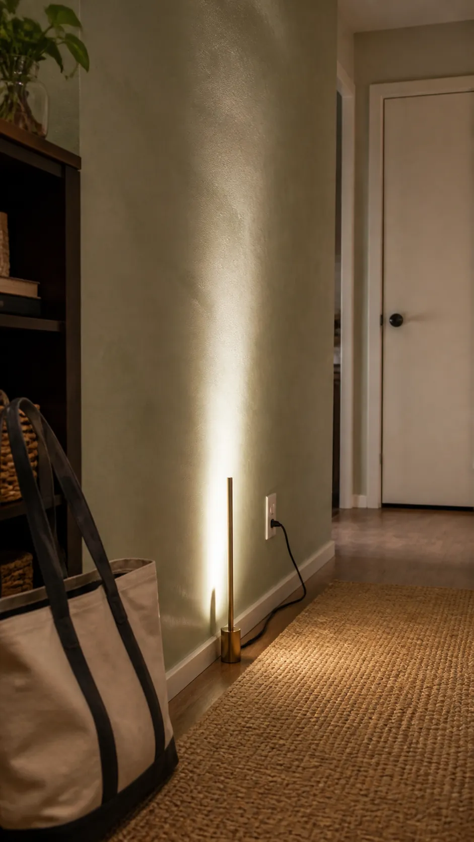 Wash a Blank Wall With a Narrow Floor Light in a compact small home