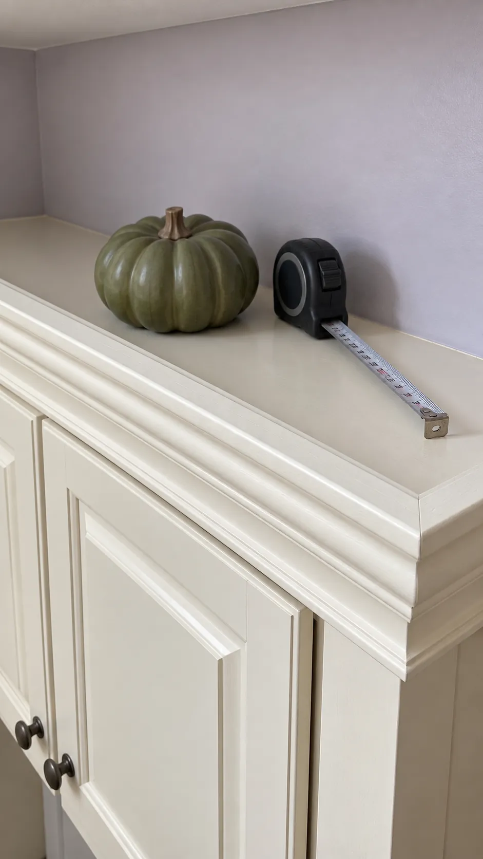 Measure the visible space, not just the ceiling gap for above cabinet fall kitchen decor