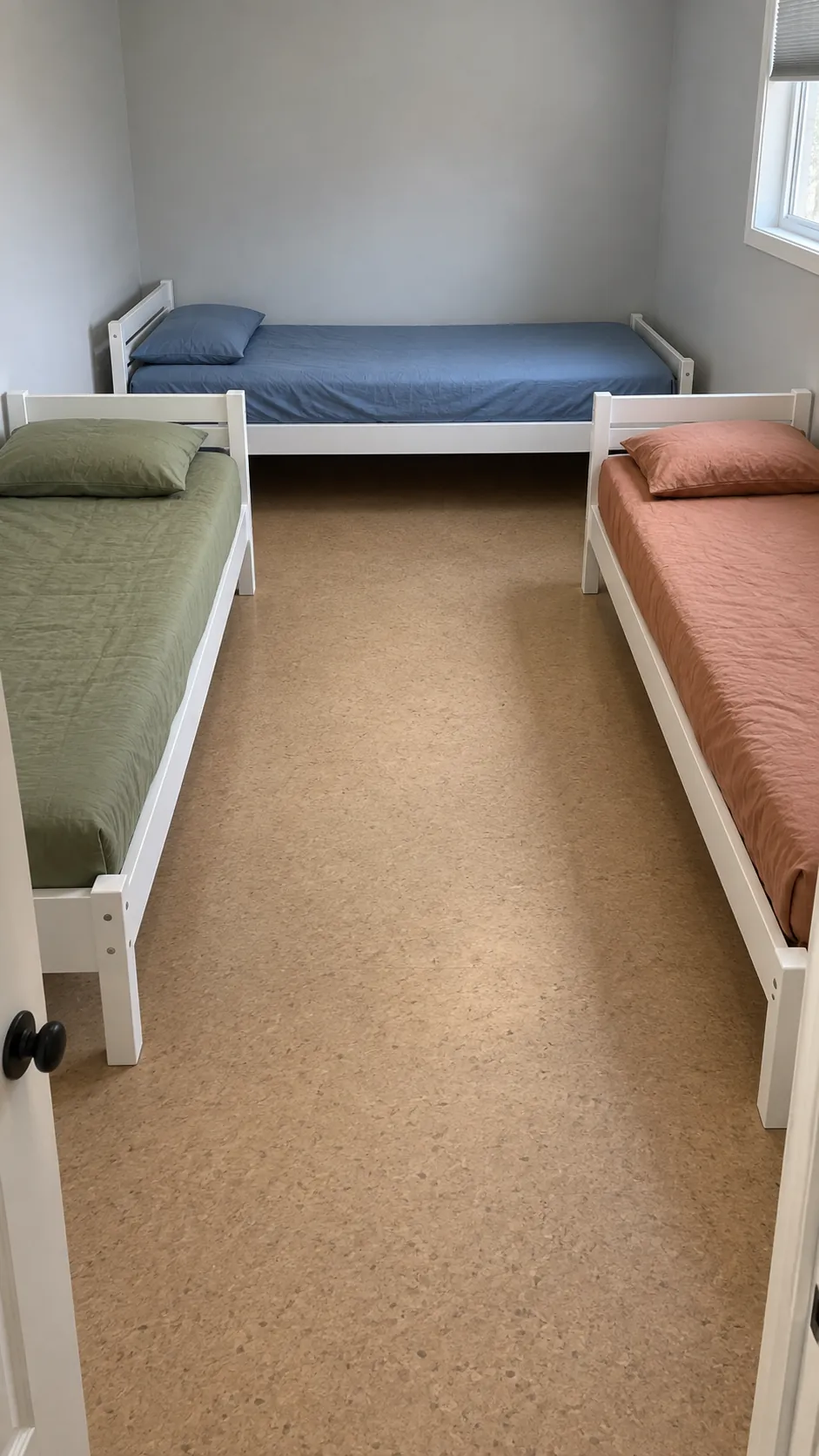 Three floor beds perimeter