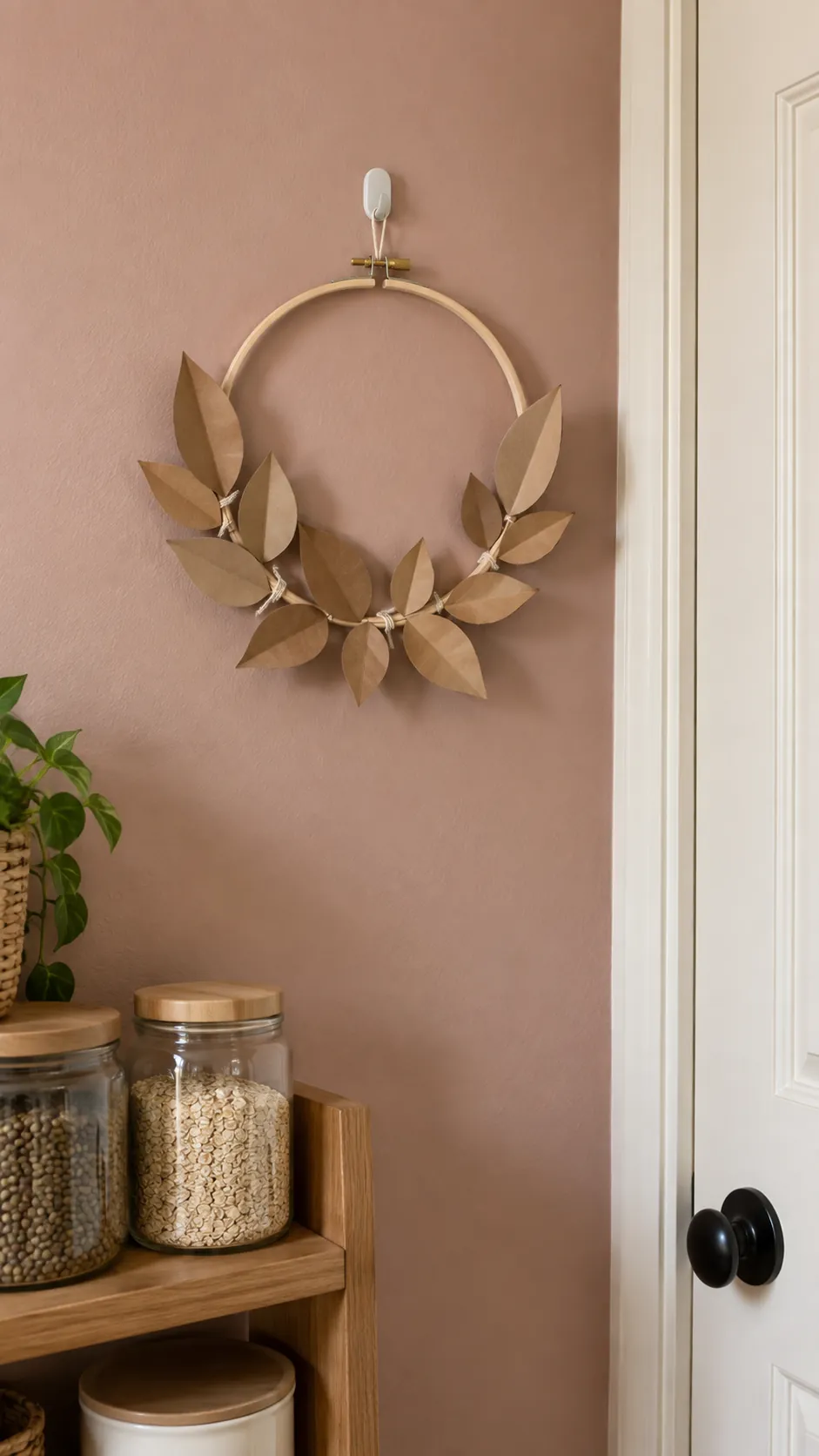 Turn plain paper into a small leaf hoop for homemade fall kitchen decor