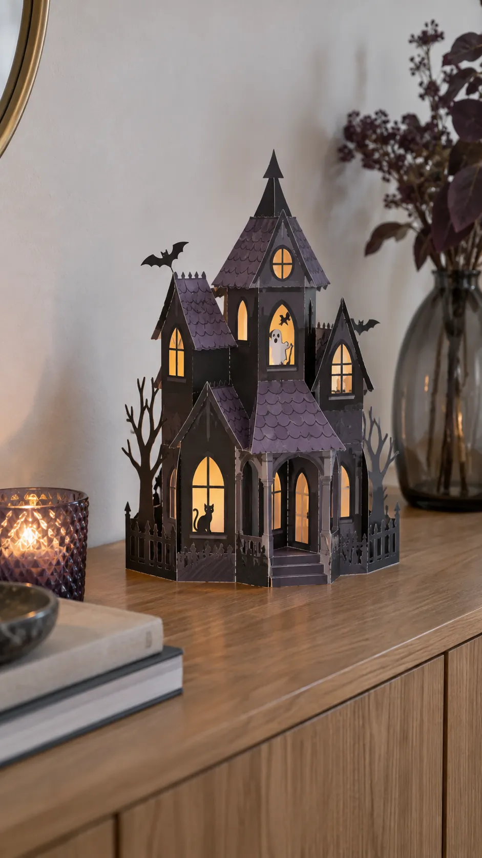 A pop up paper centerpiece that stores flat in an apartment
