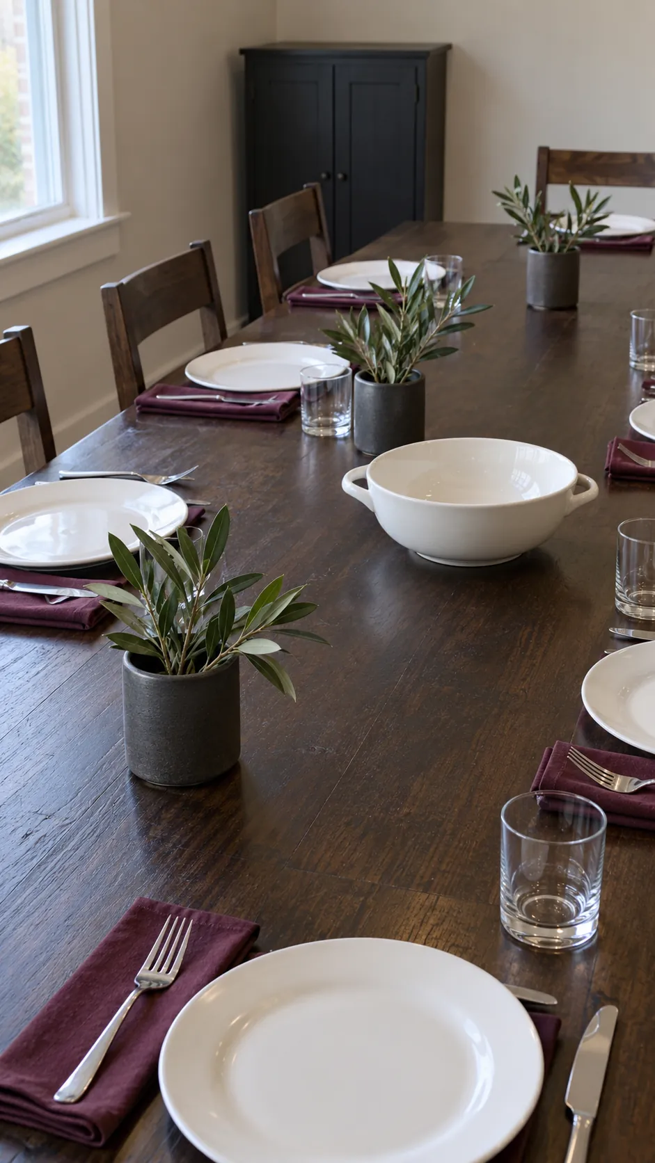 A Narrow Green Accent with Clear Serving Gaps for a moody Thanksgiving tablescape