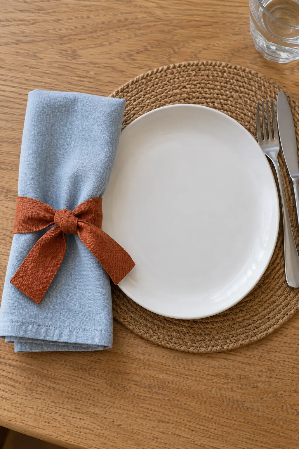 Cotton Napkins Tied with Wide Ribbon Thanksgiving decor idea