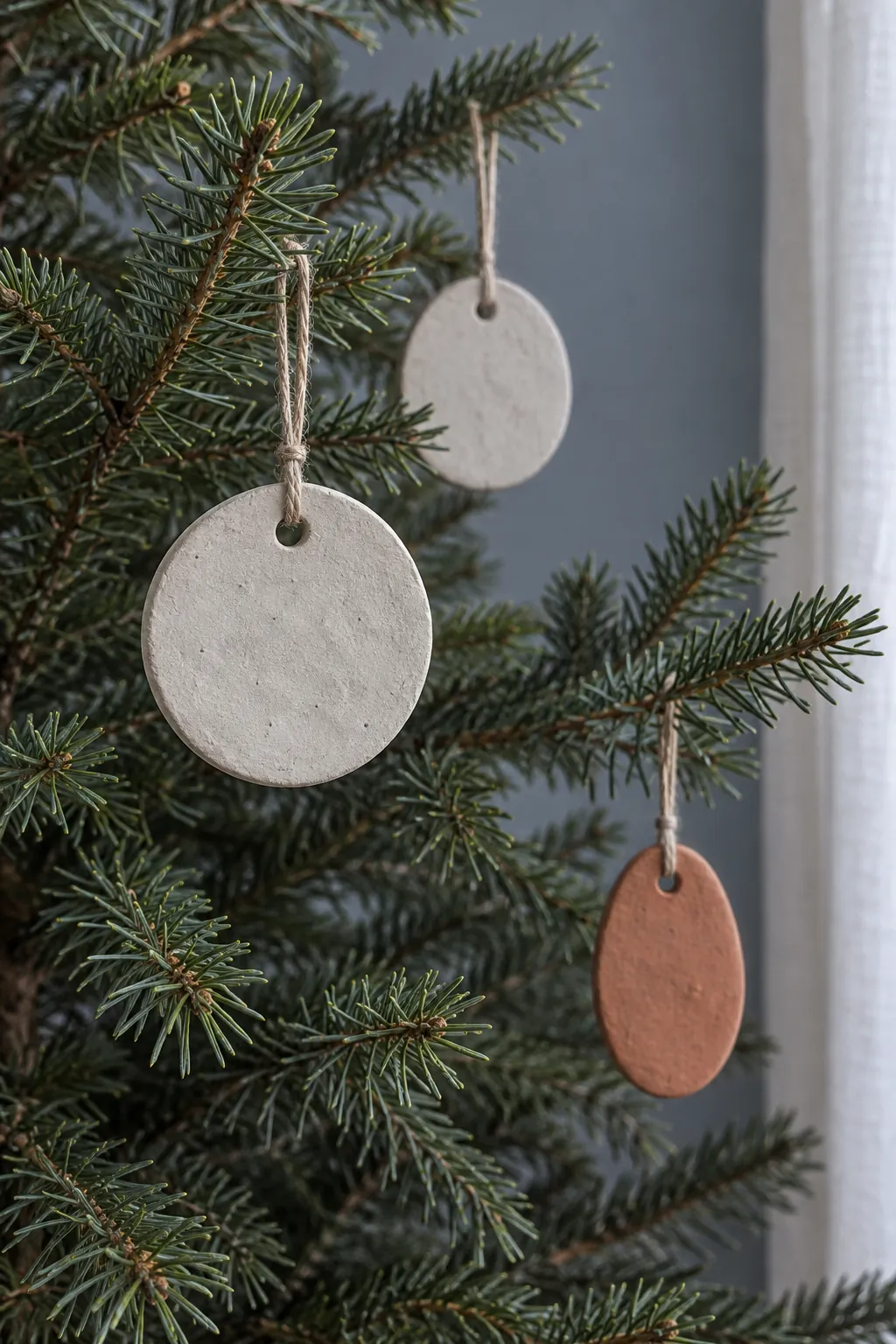 Small clay ornaments in a natural Christmas home