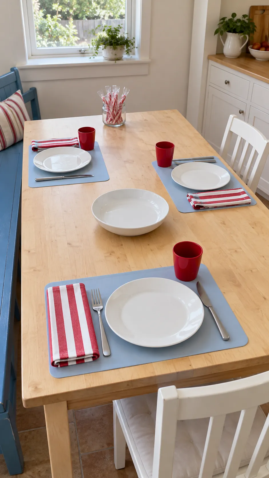 Candy cane stripes for a family lunch for a Christmas gathering