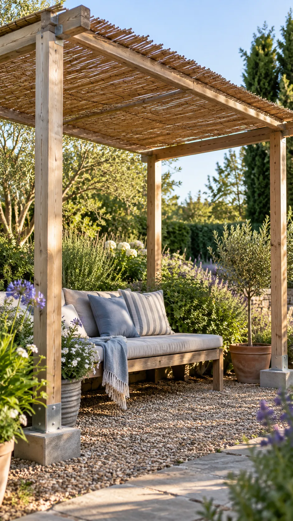 Reed Screen Canopy in a practical backyard